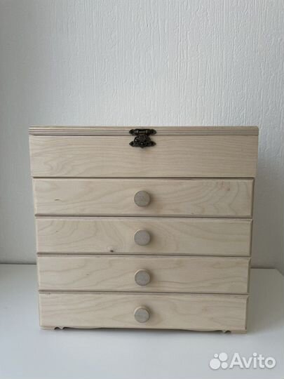 Комод для мулине