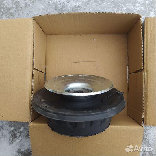 Опора амортизатора VW