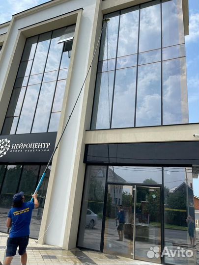 Мойка фасадов, окон, зданий, композита