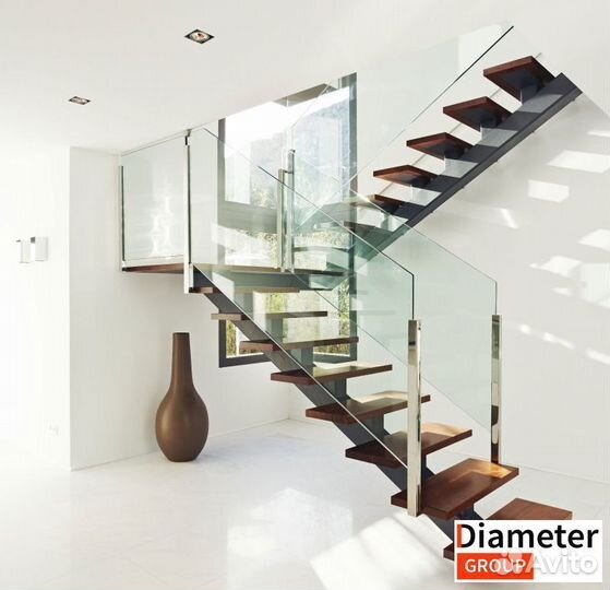 Производство межэтажной лестницы из дуба