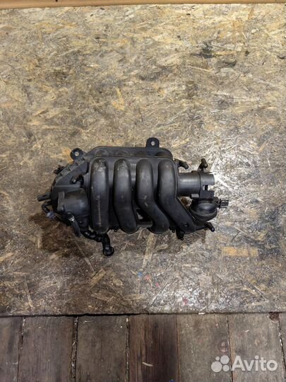 Впускной Коллектор Пассат Б6 Ауди А3 06F133210P