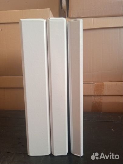 Папки канцелярские белые