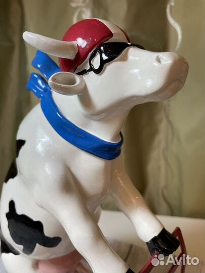 Статуэтка CowParade Корова Веселый Молочник 30 см