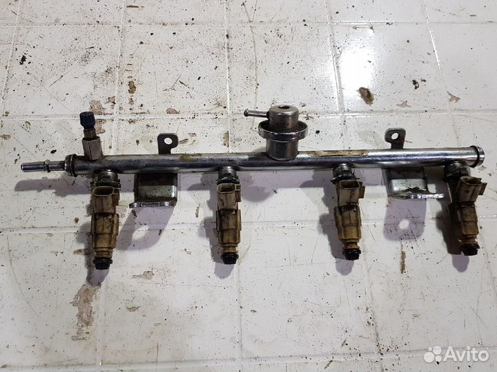 Топливная рампа(форсунка) Ford Mondeo 3