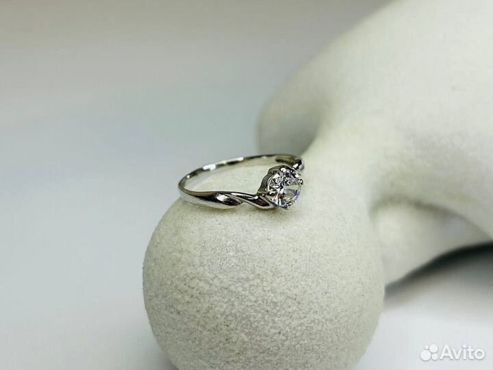 Золотое кольцо 16,75 размер