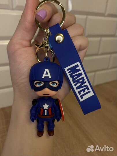 Брелок Marvel
