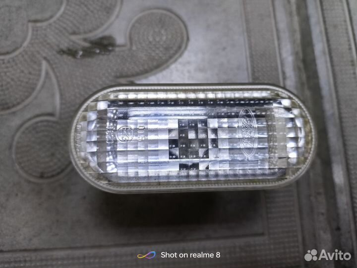 Повторитель поворота в крыло Ford Focus 2