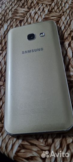 Samsung Galaxy A3 (2017) SM-A320F/DS, 2/16 ГБ