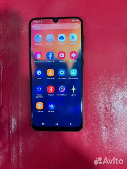 Samsung Galaxy A50, 4/64 ГБ