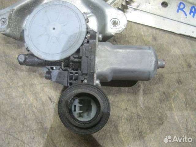 Стеклоподъемник электр. задний правый от Toyota R
