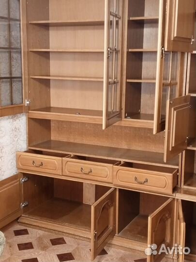 Стенка в гостиную бу