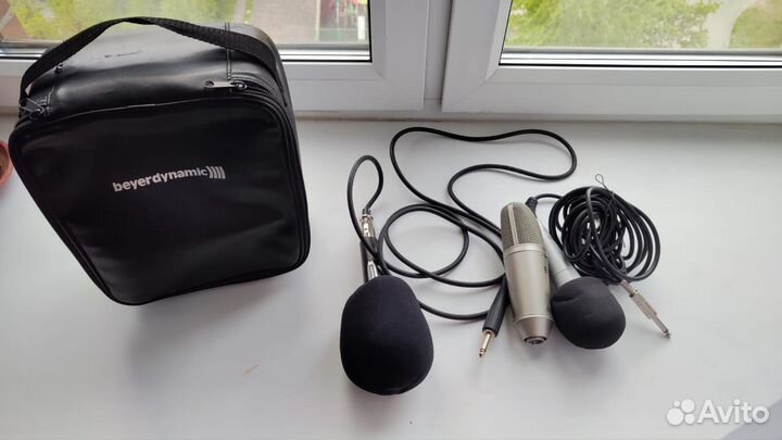 Behringer B-1 микрофон студийный+ 2 мик.караоке