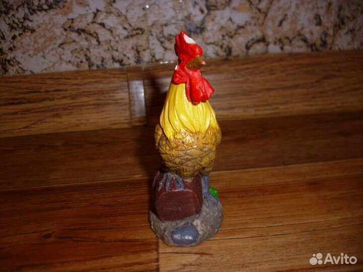 Статуэтка для подарка, интерьер украсит ярко