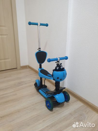 Самокат детский трехколесный с сиденьем
