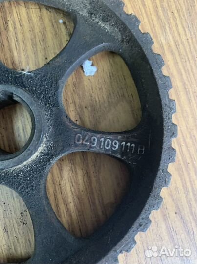 Шкив распредвала Audi 80 90 100 049109111B