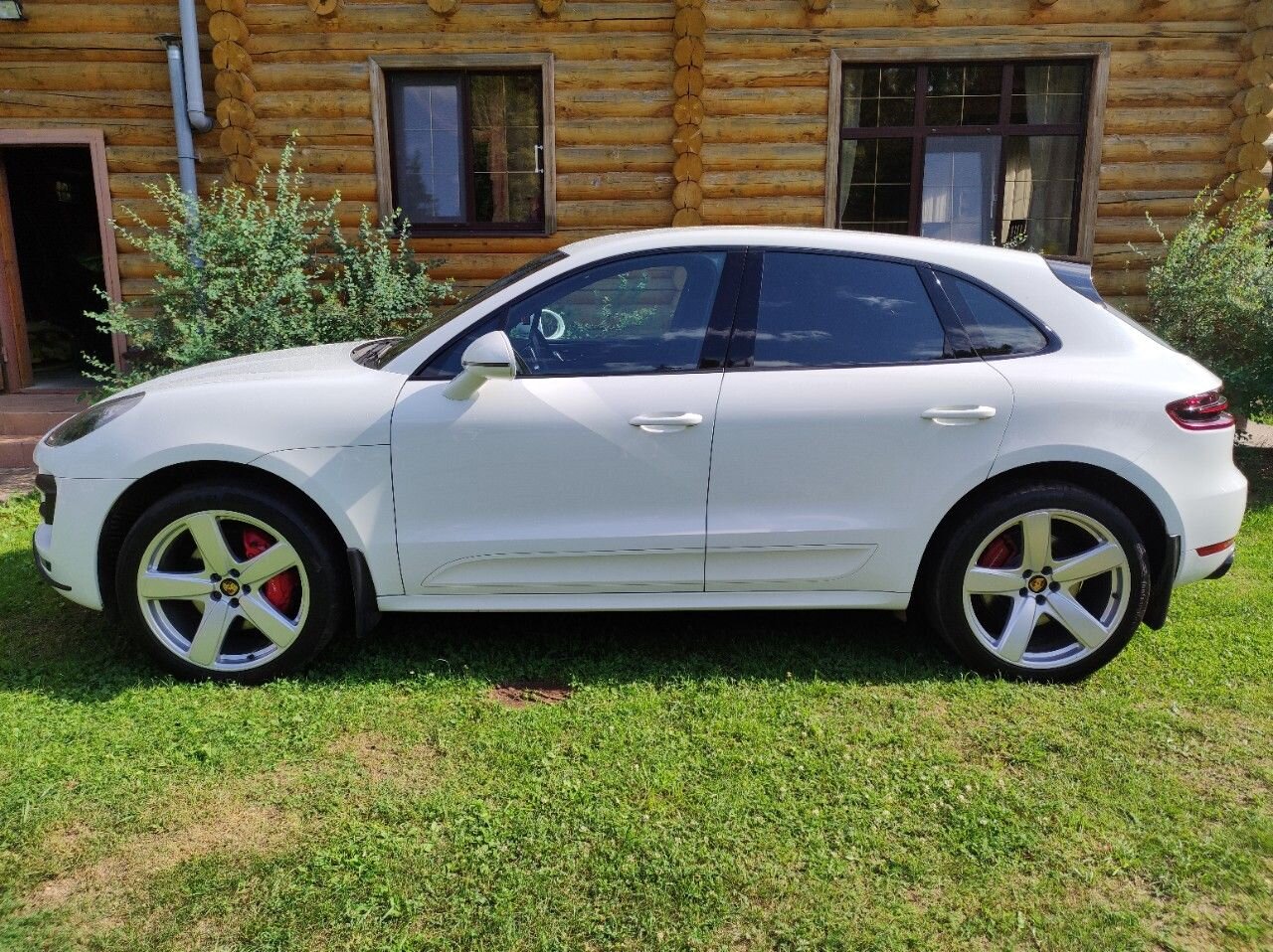 Porsche Macan Turbo: фото из отзыва