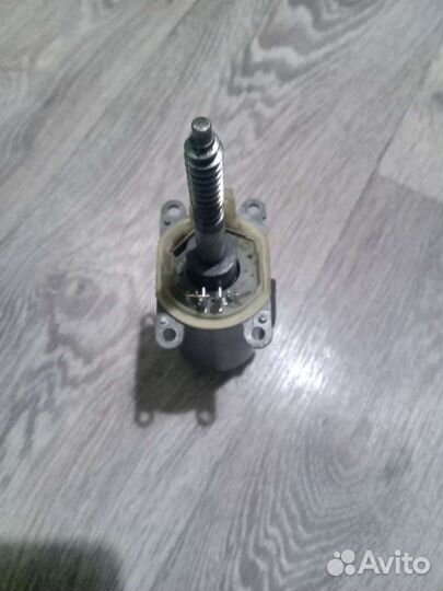 Моторчик стеклоподъемника шкода октавия тур