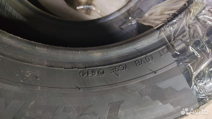 Kumho I'Zen KW22 235/60 R16 104T