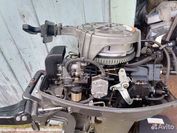 Лодочный мотор Tohatsu-25