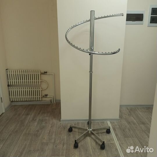 Стойки вешало для одежды