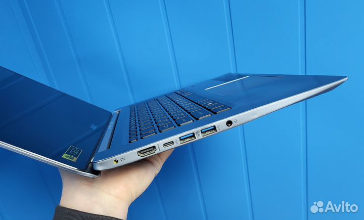 Шикарный Acer Swift 3 - i5 8250U + MX150/ 14