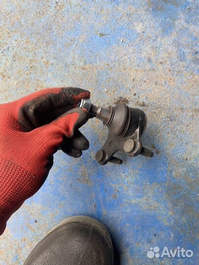 Опора Шаровая L Delphi