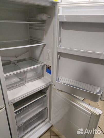 Холодильник Indesit 180см