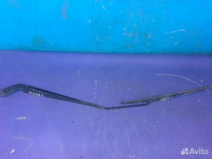 Поводок стеклоочистителя передний правый Peugeot 2