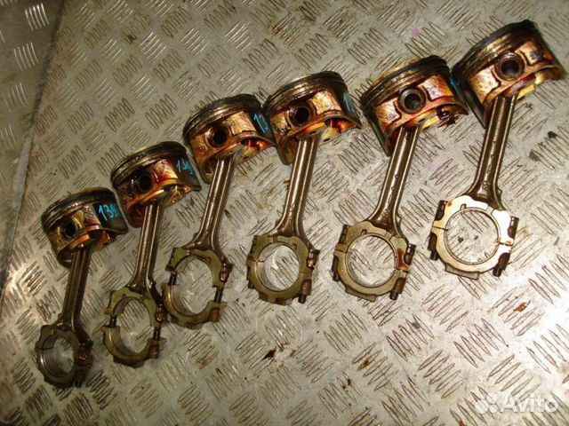 Поршень с Nissan Elgrand E51 2002-2010