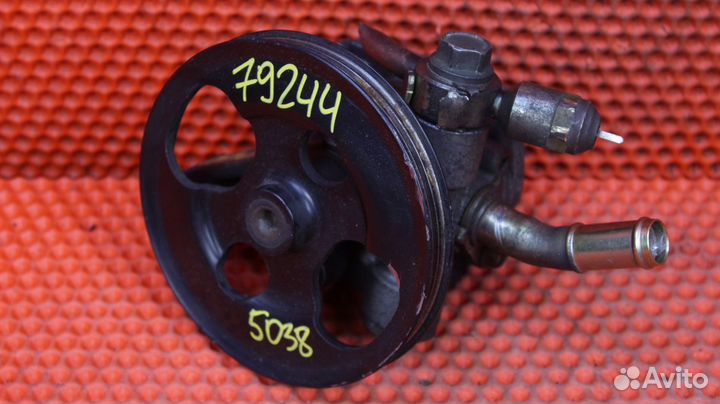 Гидроусилитель руля Toyota Mark II E-GX70G 1G-FE 4