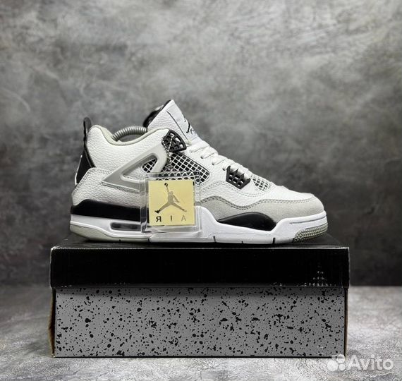 Nike Air Jordan 4 Retro Military Black