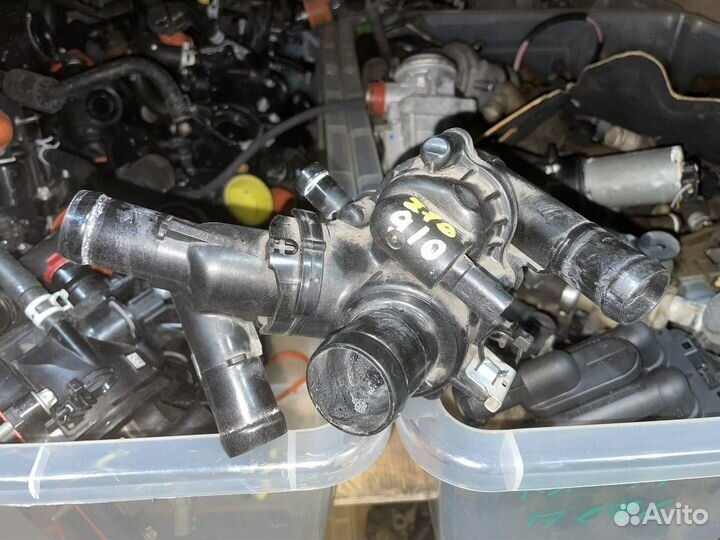 Термостат Mercedes GLA