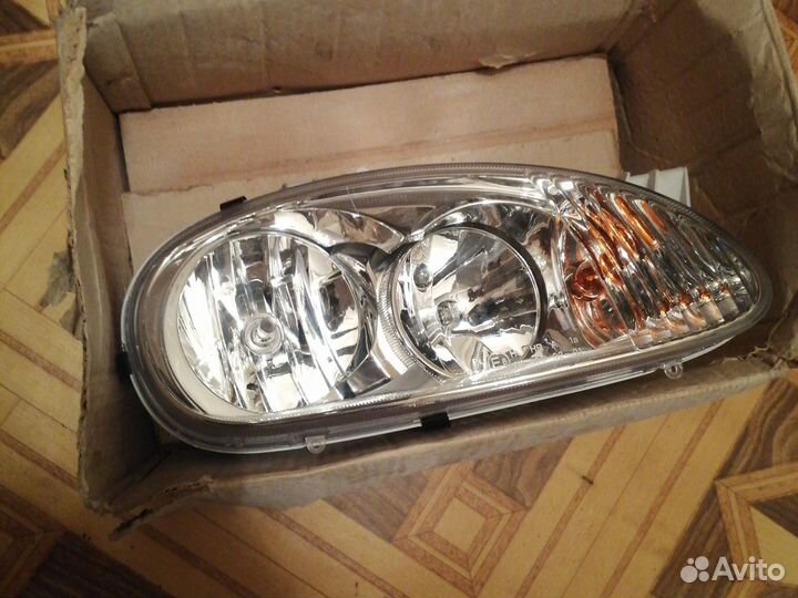 Фара на газ 31105 волга