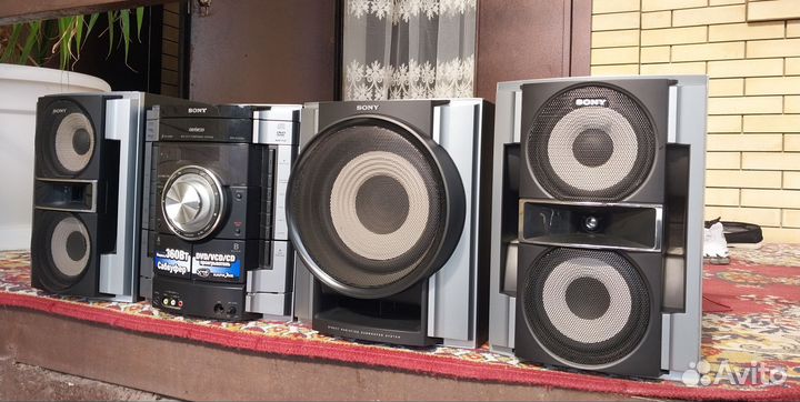 Музыкальный центр