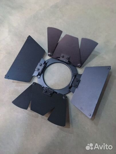 Студийный свет. Комплект DLH4 Dedolight