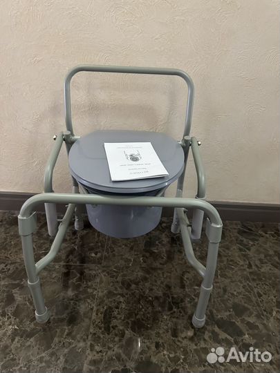 Санитарное кресло туалет новое