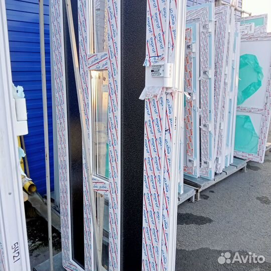 Дверь пластиковая пвх входная теплая