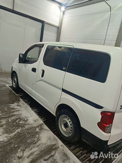 Nissan NV200 1.6 AT, 2018, 120 000 км