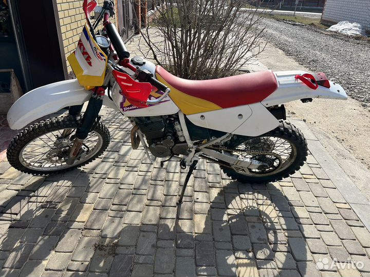 Suzuki Dr250s