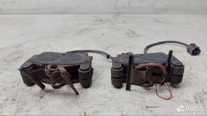 Тормозные колодки заднее Volkswagen Touareg 7L 3.6