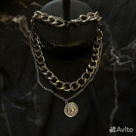 Бижутерия (Серьги, кольца, ожирелье)