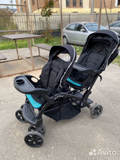 Коляска для двойни, погодок