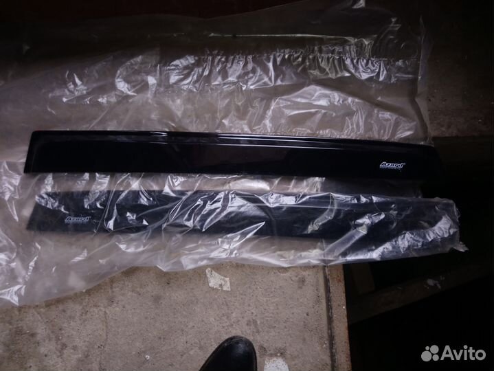 Ветровики задних дверей нексии новые