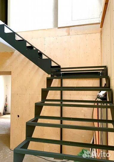 Лестница из листового металла