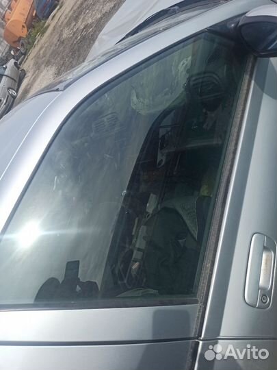 Стекло двери правое переднее peugeot 406
