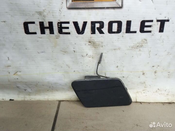 Заглушка переднего бампера Шевроле Круз 2009-2012г