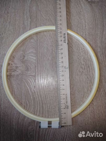 Ленты атласные, спицы круговые