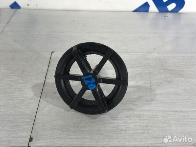 Крепление запасного колеса KIA quoris 3.8 ат