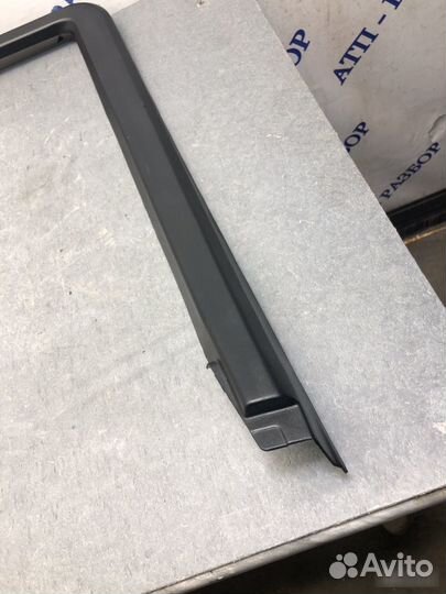 Рамка двери задняя левая Mercedes M W164