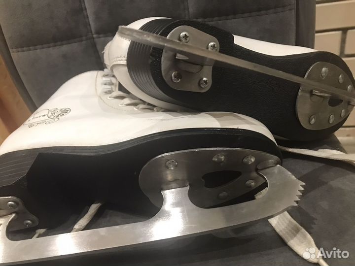 Коньки фигурные queen 34 размер